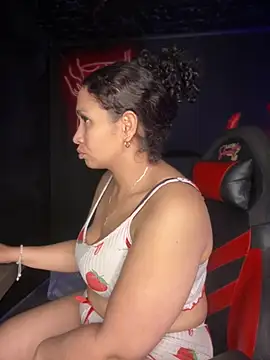 Snapshot of Carola-Ross chatting on March 3, 4:14 am Carola-Ross online show from March 3, 4:14 am