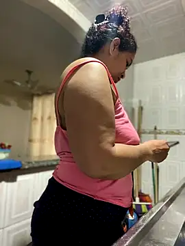 Snapshot of Carola-Ross chatting on September 14, 5:45 pm Carola-Ross online show from September 14, 5:45 pm