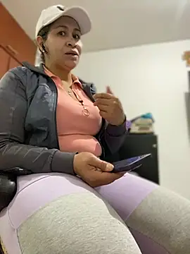 Snapshot of Carola-Ross chatting on February 26, 5:34 pm Carola-Ross online show from February 26, 5:34 pm
