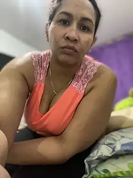 Snapshot of Carola-Ross chatting on March 4, 11:00 pm Carola-Ross online show from March 4, 11:00 pm