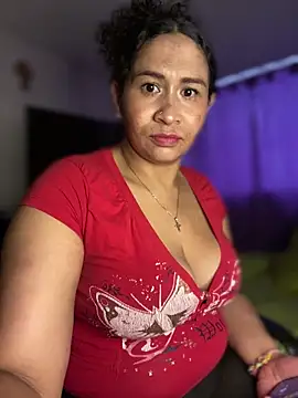 Snapshot of Carola-Ross chatting on May 11, 4:04 pm Carola-Ross online show from May 11, 4:04 pm