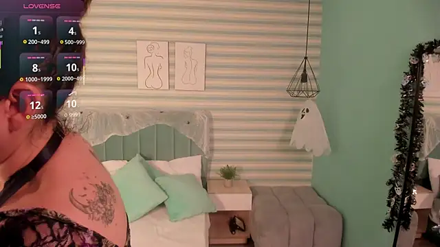 abby apple online show from October 31, 1:45 pm