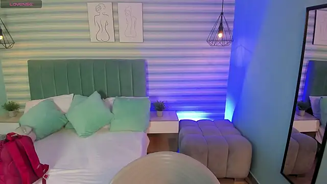 abby apple online show from November 19, 12:49 pm