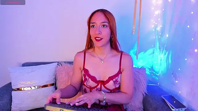 Emylyjonhs online show from March 19, 8:43 pm