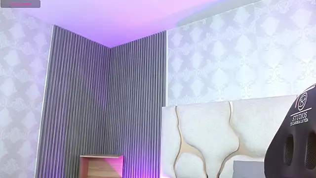 Snapshot of Gaby_tay1 chatting on September 21, 3:19 am Gaby tay1 online show from September 21, 3:19 am