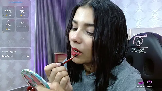 Snapshot of Gaby_tay1 chatting on October 5, 3:27 am Gaby tay1 online show from October 5, 3:27 am