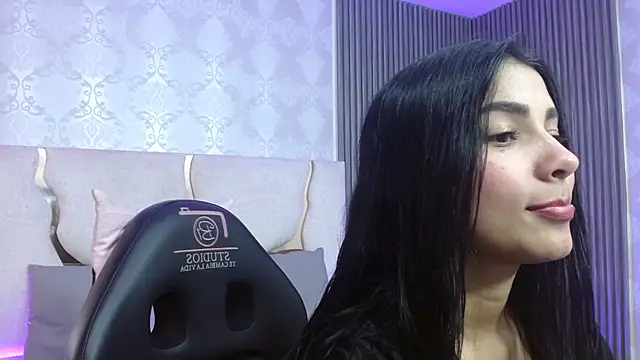 Snapshot of Gaby_tay1 chatting on November 7, 3:39 am Gaby tay1 online show from November 7, 3:39 am