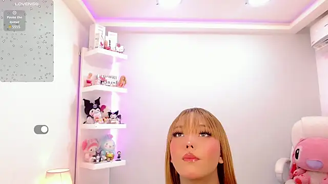 LisaHadidd online show from February 14, 5:41 am