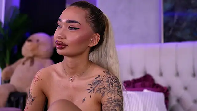 SashaFerrera online show from September 14, 6:29 pm