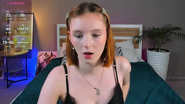 Snapshot of Snega_Ginder chatting on March 18, 6:03 am Snega Ginder online show from March 18, 6:03 am