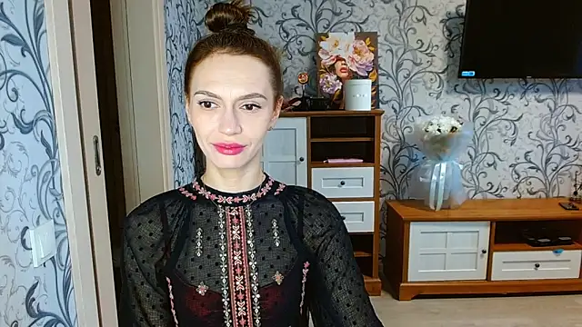 Snapshot of Lady_Sunshine_ chatting on October 15, 6:35 am Lady Sunshine  online show from October 15, 6:35 am