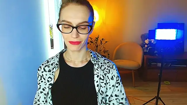 Lady Sunshine  online show from March 13, 7:48 am