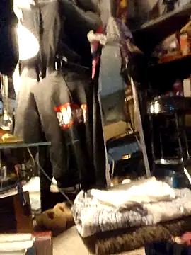 Snapshot of ShysluutGia chatting on November 24, 11:26 pm ShysluutGia online show from November 24, 11:26 pm