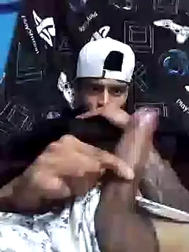 Snapshot of Juarezbraya chatting on February 25, 11:30 am Juarezbraya online show from February 25, 11:30 am