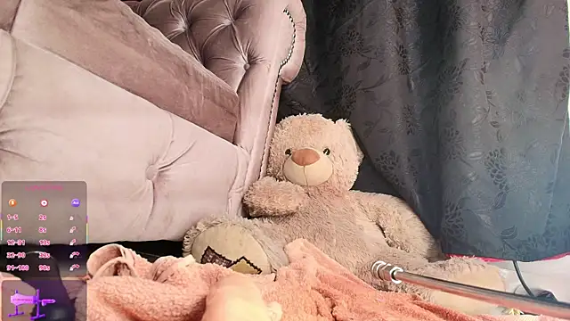 luciana hunters online show from September 29, 9:47 am