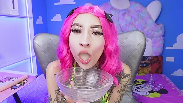 Snapshot of miss___angel chatting on October 18, 6:08 pm miss angel online show from October 18, 6:08 pm