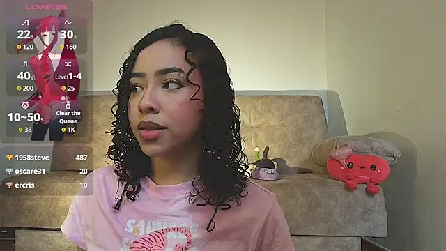 Snapshot of Dhalila_ chatting on May 28, 7:22 pm Dhalila online show from May 28, 7:22 pm