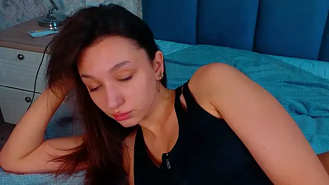 ColleenCox online show from March 2, 8:18 pm