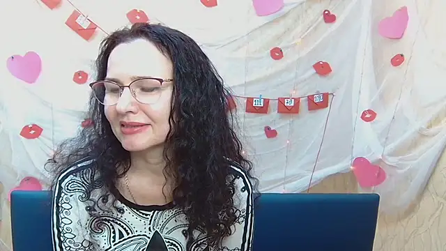 Miroslava Happi online show from February 19, 9:28 am
