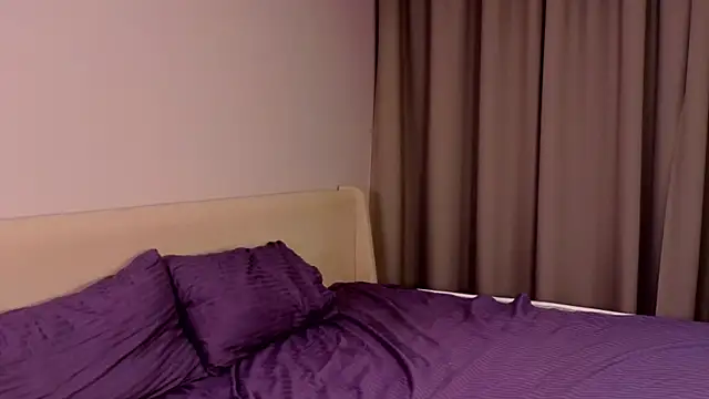Snapshot of Hisoka_akerley chatting on February 7, 11:24 pm Hisoka akerley online show from February 7, 11:24 pm