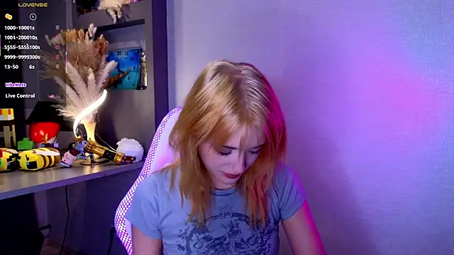 Snapshot of Hisoka_akerley chatting on September 13, 4:51 pm Hisoka akerley online show from September 13, 4:51 pm