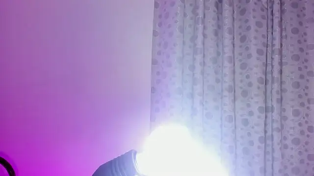 Selena fox7 online show from February 27, 4:23 am