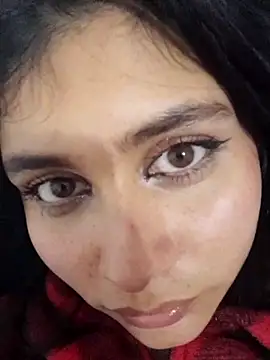 CHLOE ISABELL online show from March 13, 10:32 pm