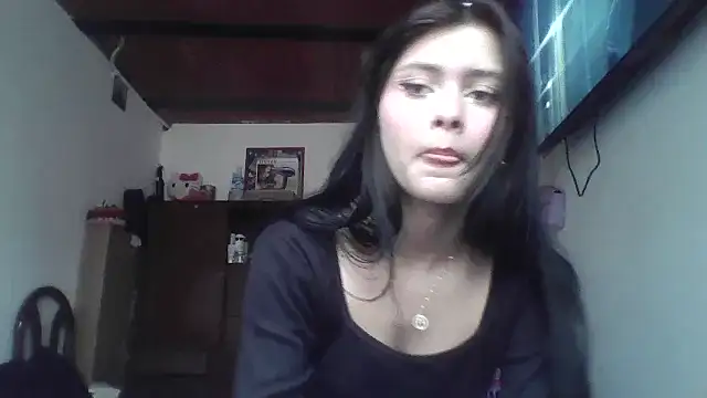 Snapshot of CHLOE_ISABELL chatting on March 9, 7:18 pm CHLOE ISABELL online show from March 9, 7:18 pm