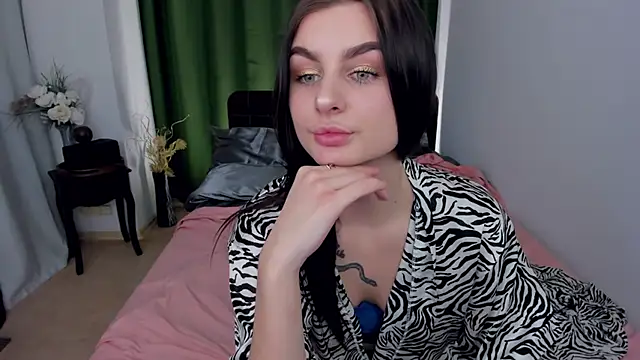 EmmaOlsen4u online show from February 11, 5:50 pm