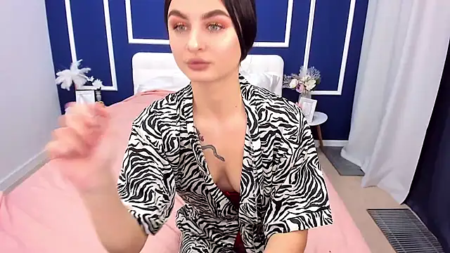 EmmaOlsen4u online show from February 12, 1:37 pm