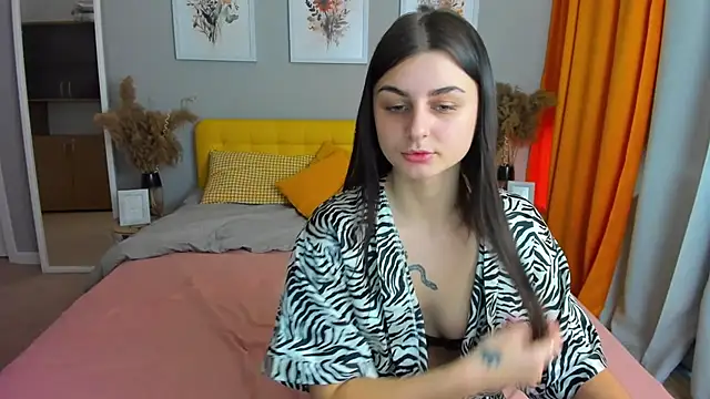 EmmaOlsen4u online show from February 20, 1:40 pm