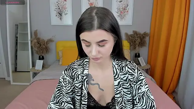 EmmaOlsen4u online show from March 1, 1:51 pm