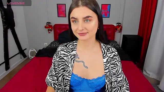 EmmaOlsen4u online show from March 5, 2:01 pm