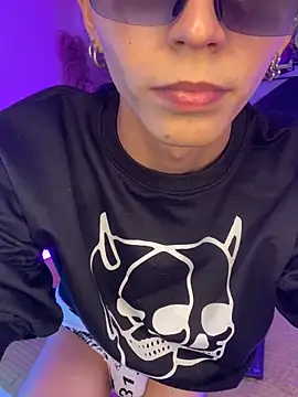 Snapshot of MaikyCooper chatting on October 30, 12:34 am MaikyCooper online show from October 30, 12:34 am