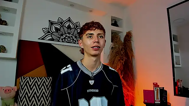 Snapshot of MaikyCooper chatting on November 25, 8:53 pm MaikyCooper online show from November 25, 8:53 pm