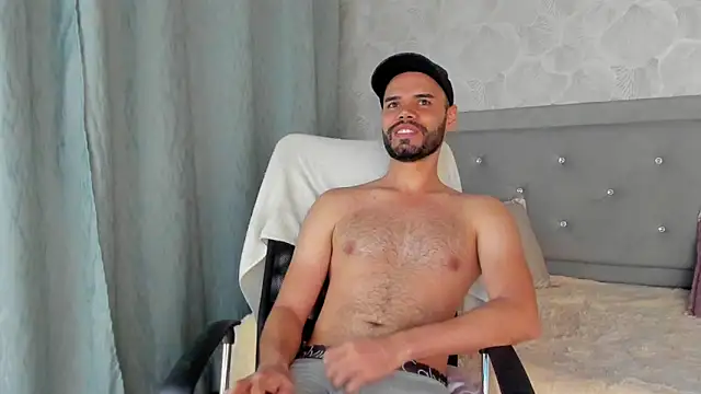 Luke Diaz7 online show from March 11, 4:32 am