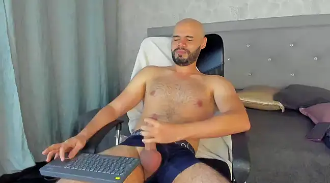 Luke Diaz7 online show from March 13, 6:48 am