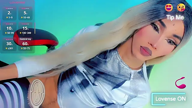 emelly horny  online show from October 4, 7:12 pm