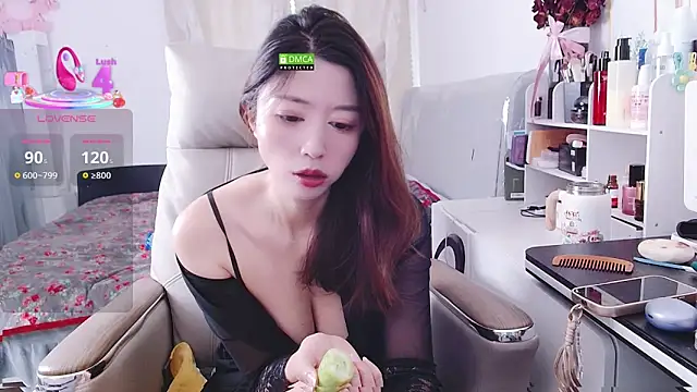 Snapshot of Tangtang-baby chatting on April 16, 2:56 am Tangtang-baby online show from April 16, 2:56 am