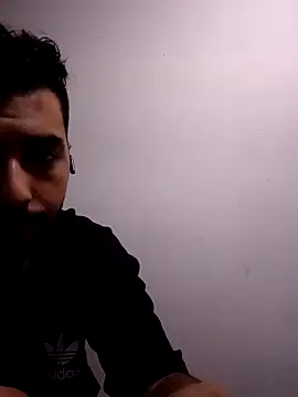 OutsizedPistol online show from September 21, 6:37 am
