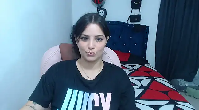 Snapshot of atenea_02_love chatting on March 1, 3:53 am atenea 02 love online show from March 1, 3:53 am