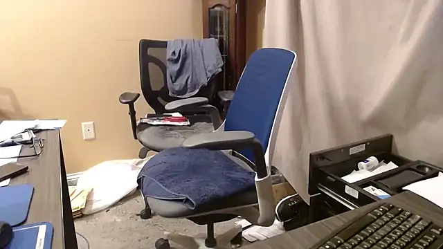 olderandwiser2 online show from October 19, 3:29 am