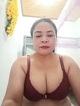 Baby-bigtits2024 online show from February 21, 1:55 pm