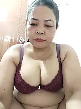 Baby-bigtits2024 online show from November 24, 10:04 am