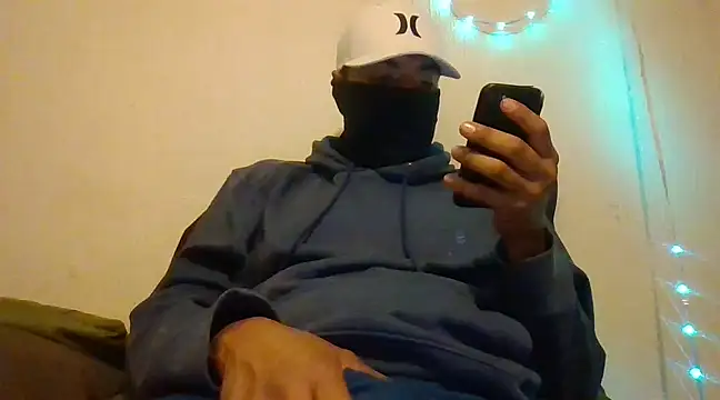 Snapshot of el_muchacho16 chatting on February 28, 9:47 am el muchacho16 online show from February 28, 9:47 am