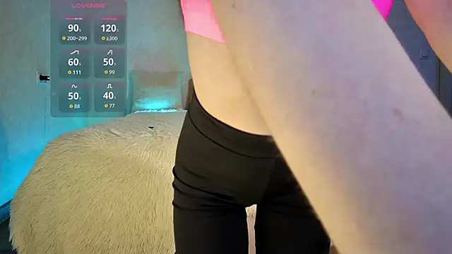 Snapshot of Roseaa chatting on October 8, 3:42 pm Roseaa online show from October 8, 3:42 pm