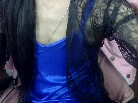 YourCDBitch online show from December 15, 12:04 am