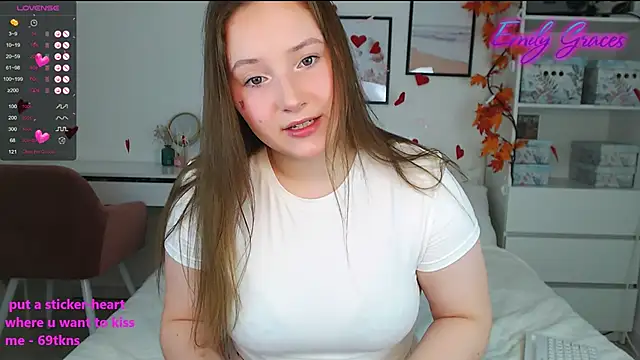 EmilyxxGraces online show from February 15, 9:48 pm