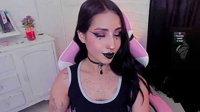 Snapshot of Nyx_Blackmoon chatting on September 28, 4:12 pm Nyx Blackmoon online show from September 28, 4:12 pm