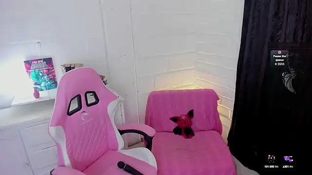 Snapshot of Nyx_Blackmoon chatting on October 15, 3:01 pm Nyx Blackmoon online show from October 15, 3:01 pm